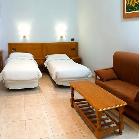 Hostal La Maya セルセディリャ エクステリア 写真