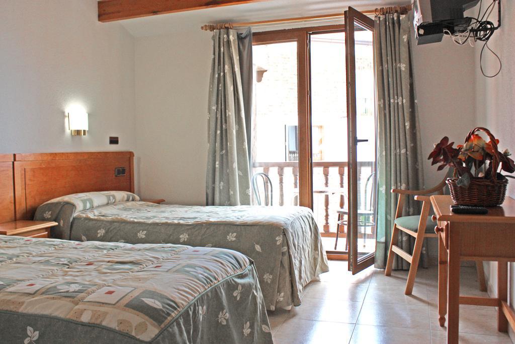 Hostal La Maya セルセディリャ 部屋 写真